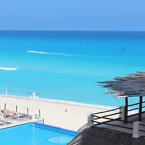 Plaza - Best Beach Cancún